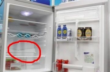 冰箱排水孔疏通图解 冰箱漏水是怎么回事