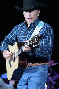 george strait George Strait GeorgeStrait-歌手简介，GeorgeStrait-歌手简历及