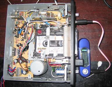 磁带录音机电路图 汽车电路经验 [7]汽车录音机的AUX口怎么用
