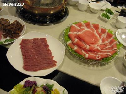涮羊肉 北京有哪些涮羊肉馆子的手切羊肉值得推荐？怎么判断手切羊肉的品质？