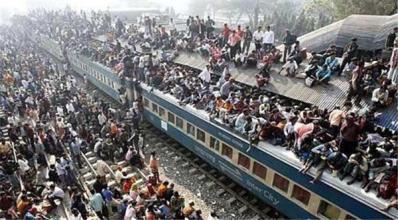 印度火车超载图片 印度坐火车要钱吗？