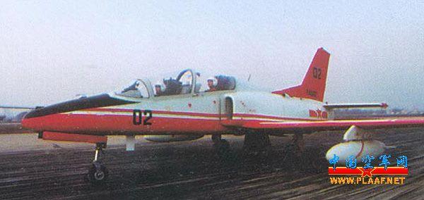 JL-8(K-8)初级喷气式教练机 JL-8(K-8)初级喷气式教练机-简介，J