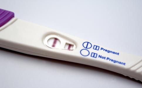 验孕棒几天能测出怀孕 月经推迟几天可用验孕棒测出