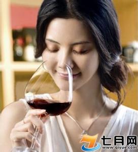 女人睡前都该喝杯红酒 睡前喝红酒的好处有哪些
