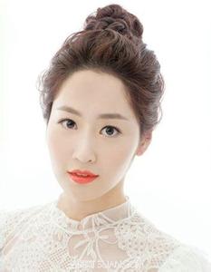韩式新娘妆发型 2015韩式新娘妆发型设计小窍门