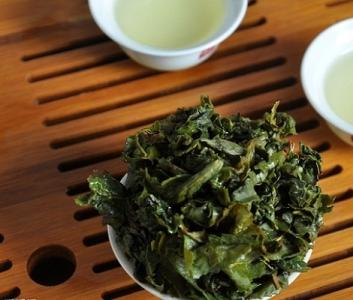 喝绿茶的好处和坏处 绿茶和铁观音有什么区别