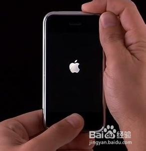 电脑死机强制关机 Iphone苹果手机死机后怎么强制关机