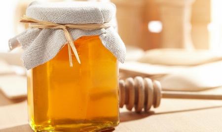 晚上喝蜂蜜水减肥法 蜂蜜减肥法 怎样喝蜂蜜才减肥