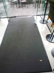 地毯和地垫的区别 地毯地垫的区别是什么,地毯地垫哪个好