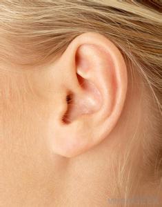 耳朵里面很疼怎么回事 耳朵里面疼痛是怎么回事？