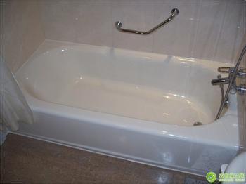 上海专业浴缸翻新 浴缸如何维修和翻新 上海浴缸维修翻新服务