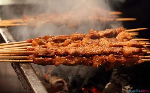 烧烤羊肉串的腌制方法 正宗羊肉串的腌制方法和详细步骤