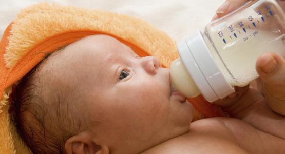 混合喂养的正确方法 如何混合喂养宝宝