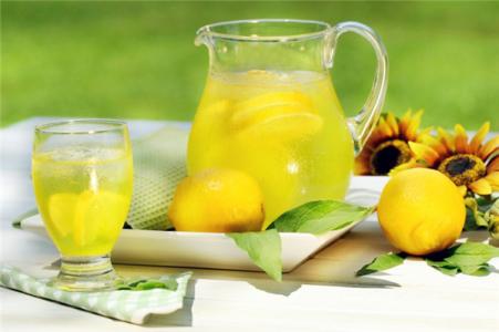 柠檬水是酸性还是碱性 柠檬水到底是酸性还是碱性的