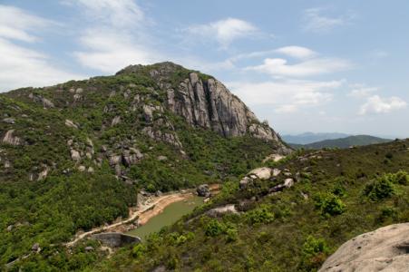 麦斜岩 麦斜岩-简介，麦斜岩-风景