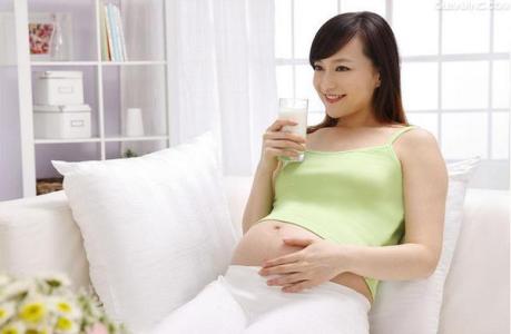 孕妇喝牛奶 五类孕妇千万别喝牛奶