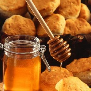 蜂蜜排毒 蜂蜜的五种喝法解秋燥又排毒
