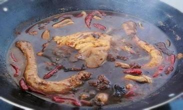 重庆小面高汤制作方法 卤水 高汤的制作方法