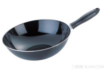 新买的铁锅怎么处理 新买的铁锅怎么去异味