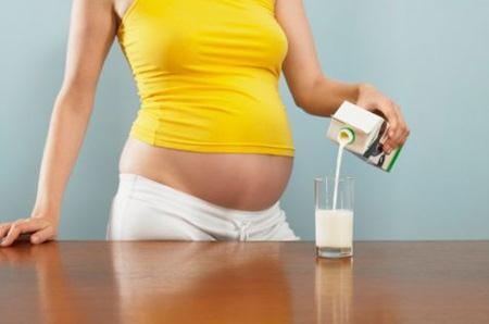孕妇吃什么奶粉最好 孕妇可以吃奶粉吗(2)