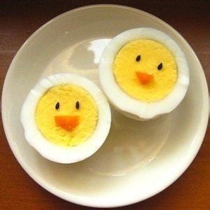 水煮鸡蛋的营养价值 鸡蛋水煮最营养 烹饪先洗壳