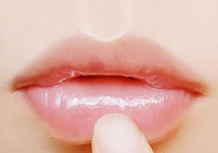 唇部保养方法 怎么保养唇部