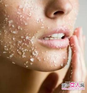 油性皮肤毛孔粗大 油性皮肤如何改善毛孔粗大
