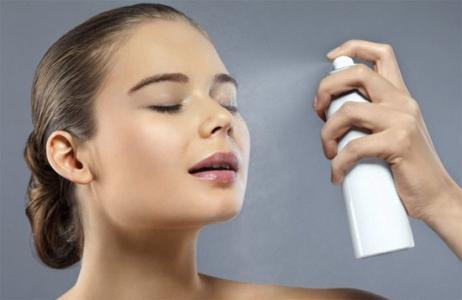 如何正确使用乳液 如何正确使用爽肤水