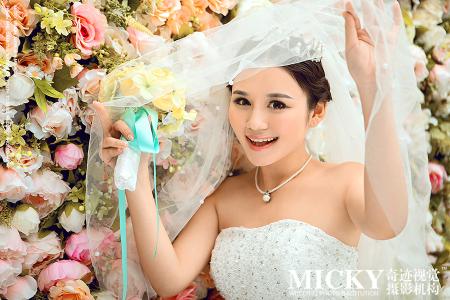 韩式婚纱照新娘发型 韩式婚纱照发型的注意事项