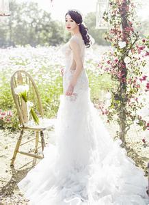 韩式婚纱照新娘造型 韩式婚纱照造型推荐