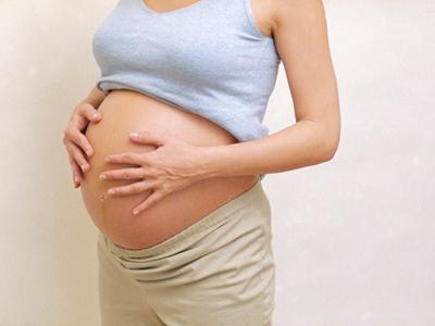 怀孕初期肚子疼像月经 怀孕初期肚子疼