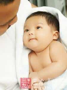 新生宝宝体温多少正常 新生宝宝大小便如何算正常？