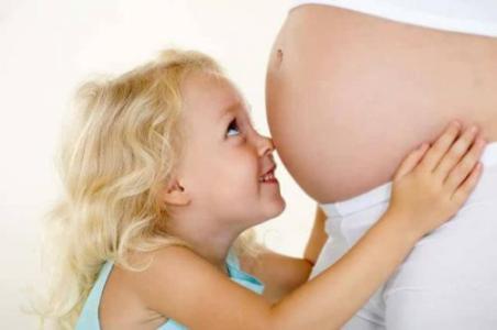 孕妇爱吃素 吃素孕妇容易生女儿，乐观孕妇容易生男孩