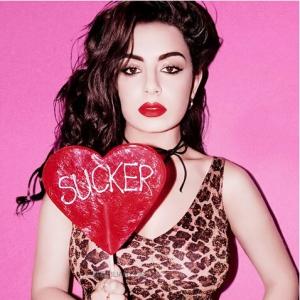 charli xcx Charli XCX《Vroom Vroom》中文歌词