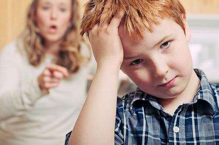 父母行为对孩子的影响 父母让孩子最害怕的行为