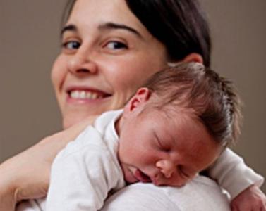 怎样预防新生儿呛奶 怎样预防新生儿吐奶
