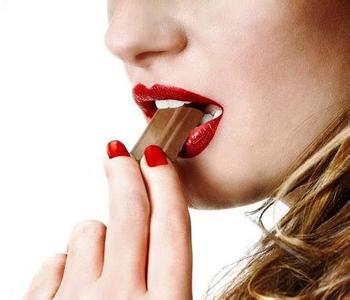德芙巧克力好贵 女人常吃巧克力有什么好处