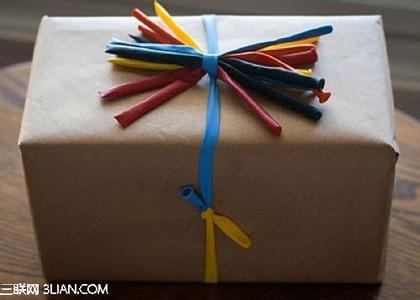 书本礼物包装方法图解 12种自己包装礼物的小方法