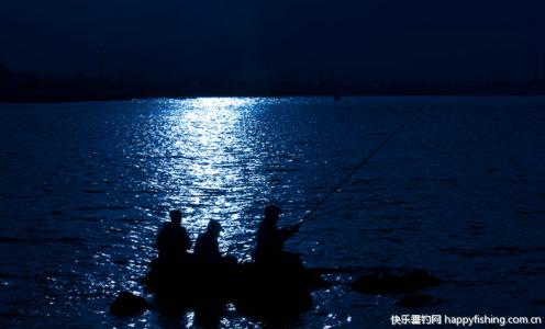 夜钓鲫鱼技巧 湖泊夜钓技巧