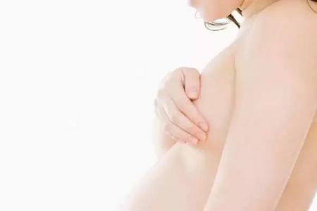 产后乳房下垂如何治疗 产后乳房要如何保养