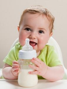 6个月宝宝喂养时间表 哺乳期喂养宝宝的6大技巧