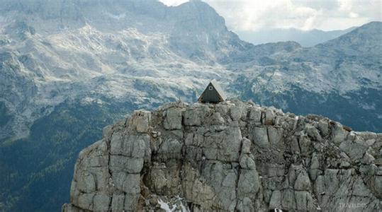 阿尔卑斯山 阿尔卑斯山巅的极景小屋