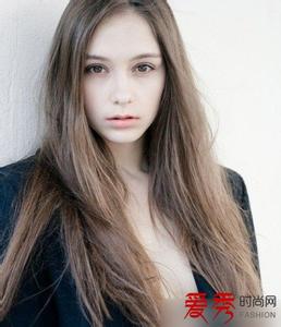 中长发直发发型图片 韩式女生简约好看中长发直发发型