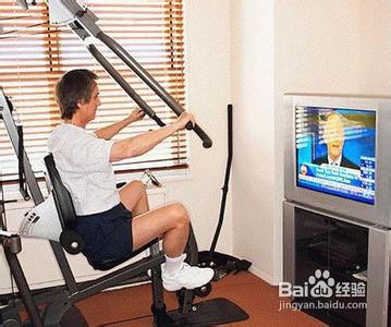 边看电视边减肥 边看电视也能边减肥