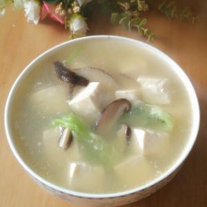 香菇豆腐汤怎么做好喝 香菇豆腐汤的做法