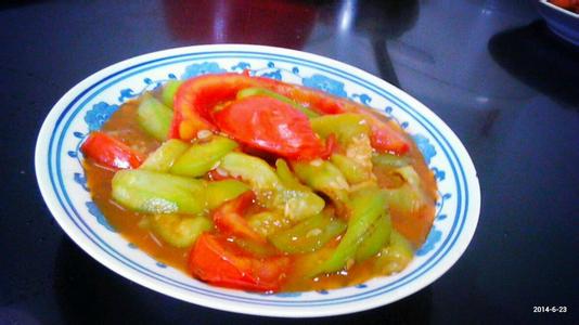 西红柿丝瓜汤的做法 西红柿丝瓜的做法