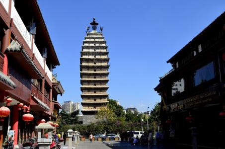 东寺塔和西寺塔 昆明东寺塔和西寺塔