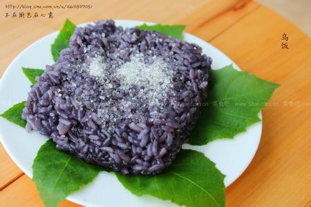 芳婆饭团的做法 乌饭团的做法