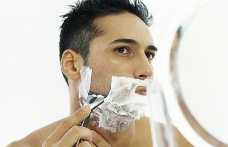 电动剃胡须的正确方法 剃胡须的正确方法