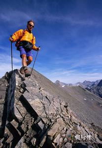 秋天适合做什么运动 登山――最适合秋天的健身运动